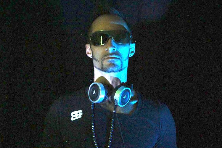 Chris DLC_750x500